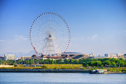 Huge wheel in Da Nang city